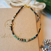 Lade das Bild in den Galerie-Viewer, Armband mit Edelsteinperlen