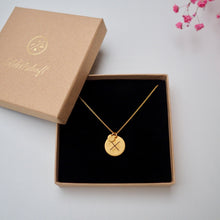 Lade das Bild in den Galerie-Viewer, vergoldete zarte Halskette mit Inititalen