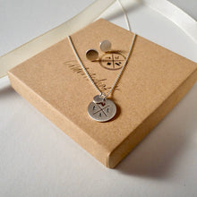 Lade das Bild in den Galerie-Viewer, Geschenkset aus Kette und Ohrstecker Silber