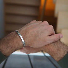 Lade das Bild in den Galerie-Viewer, Silber - Armreif Herren
