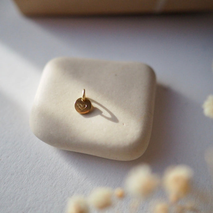 Mini Charm Kettenanhänger 585 Gold zierlich, klein niedlich Herz